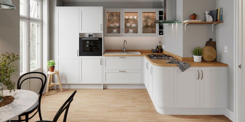 White Stratto Shaker Kitchen