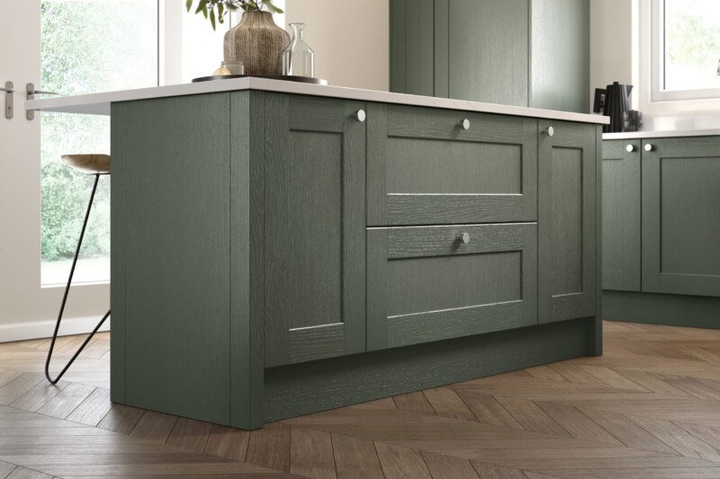 PWS Belsay Woodgrain Reed Green Shaker from SJB Trade Kitchens. DIY Kitchen Specialist.
