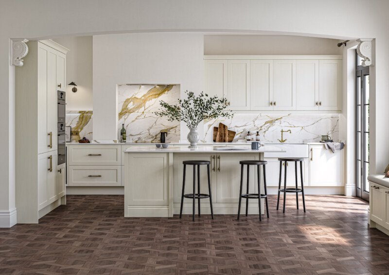 PWS Crathorne Porcelain Shaker from SJB Trade Kitchens. DIY Kitchen Specialist.